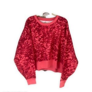 New 🔥Under Armor sweater